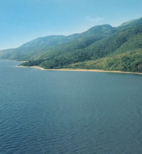 10. Lake Matano (Indonesia) 590 m